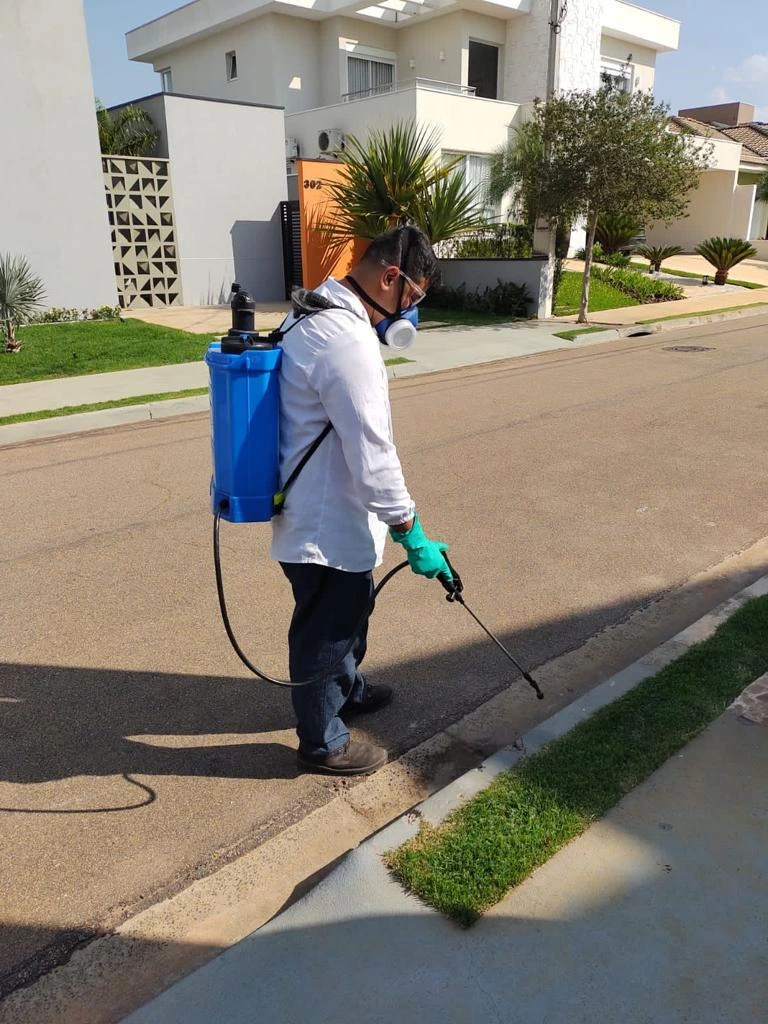 Serviço de controle de pragas